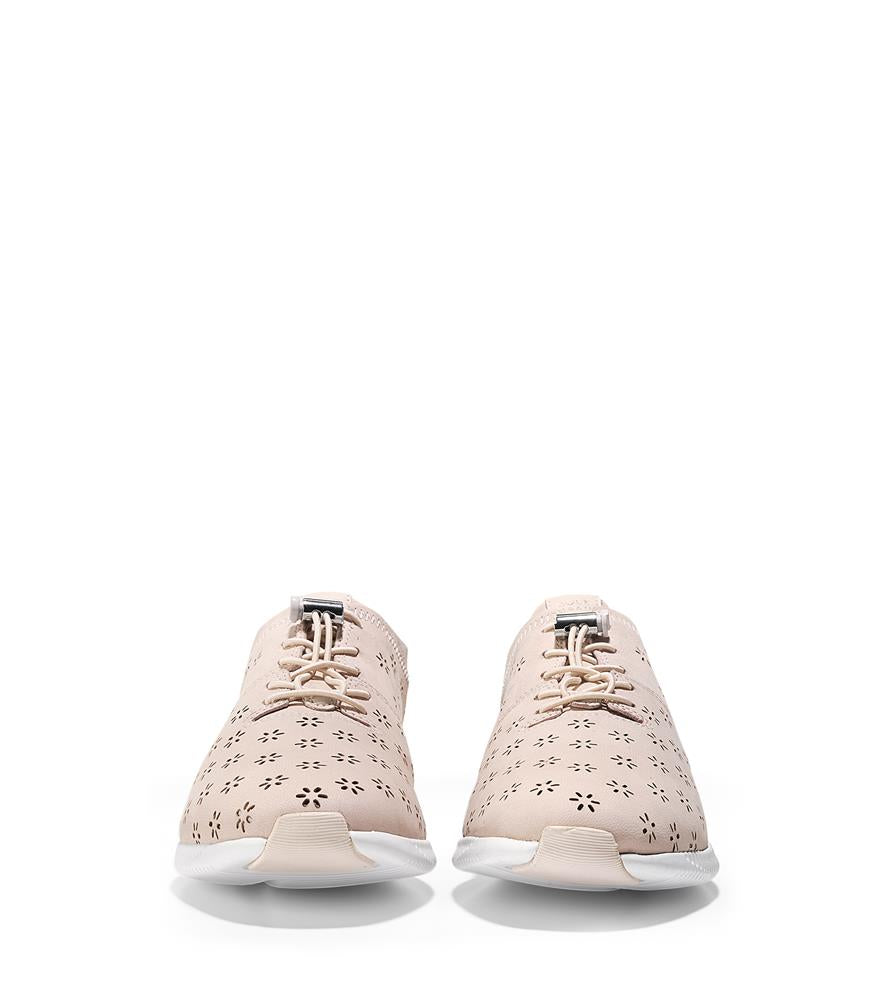 Cole haan studiogrand hot sale perforated slip on sneaker